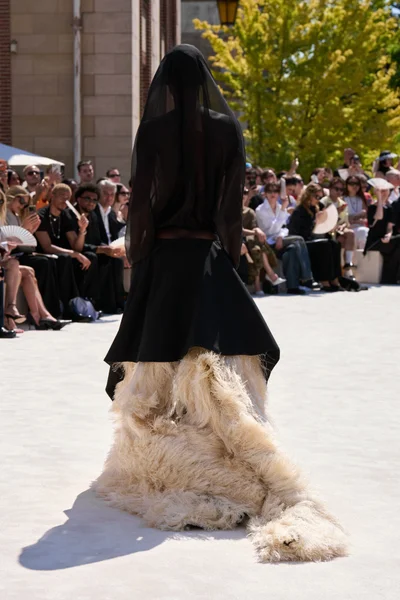 Look 125